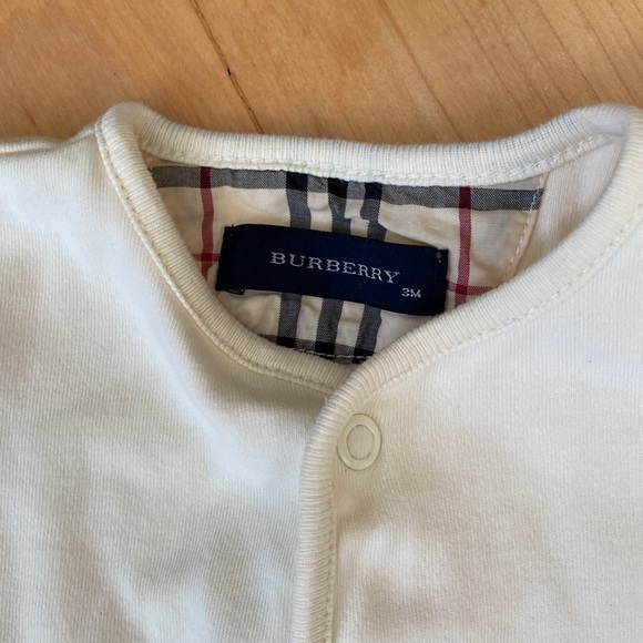 Baby Burberry Sweater - 3 Months - Picture 4 of 5